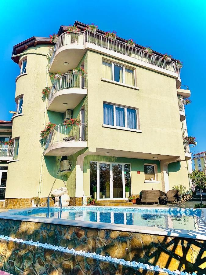 Отель Hotel Amfora Святые Константин и Елена-16