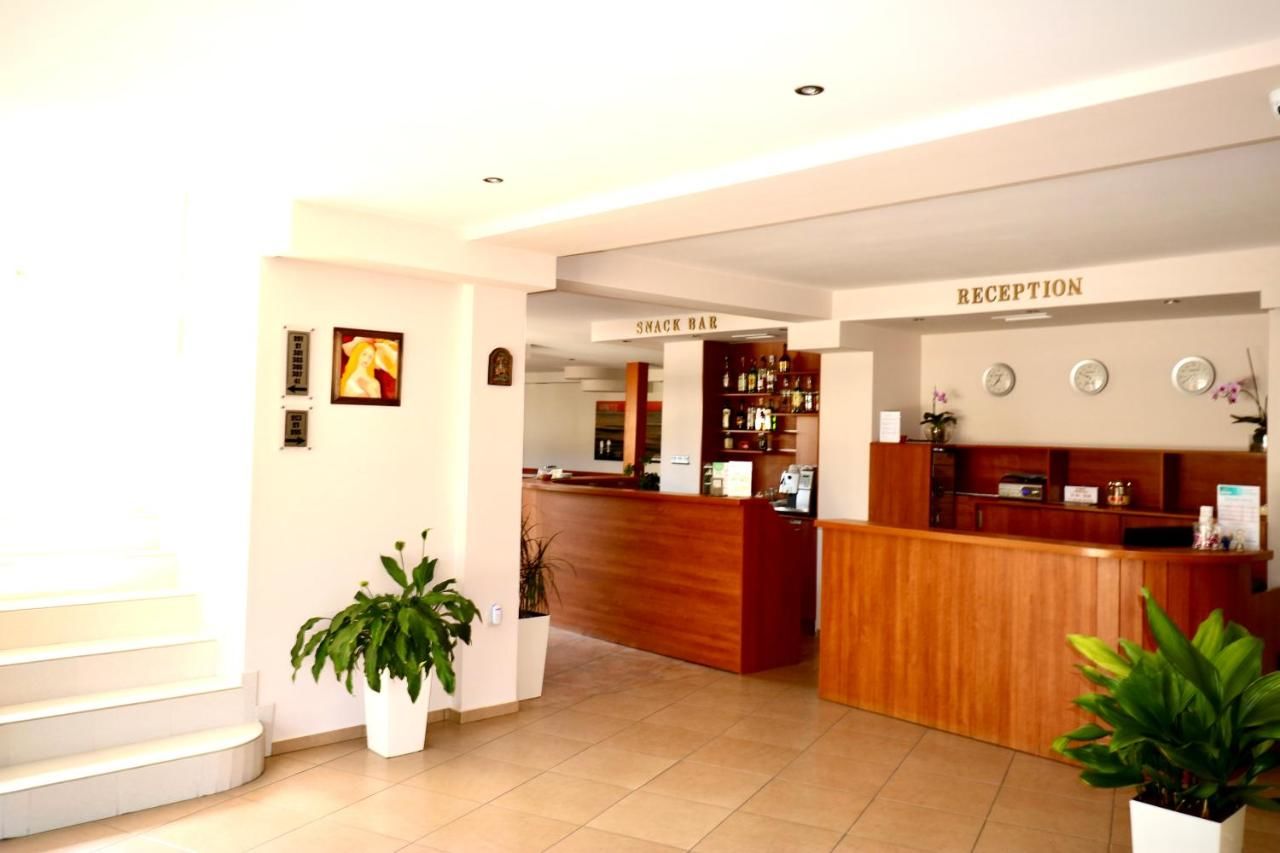 Отель Hotel Amfora Святые Константин и Елена-9